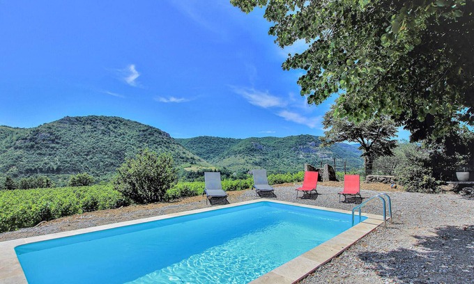 Flaviac House | Awesome home in Flaviac with WiFi