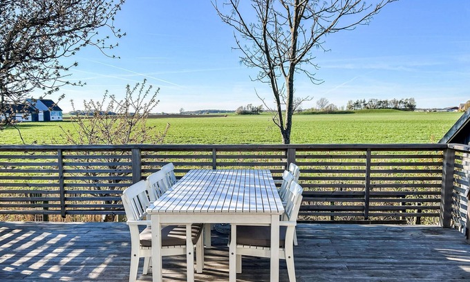 Glemminge House | Awesome home in Glmmingebro with WiFi