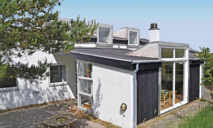 Hirtshals House | Awesome home in Hirtshals with sauna