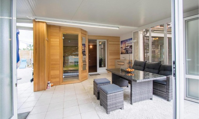 Izola House | Awesome home in Izola w/ Sauna, WiFi and 3 Bedrooms