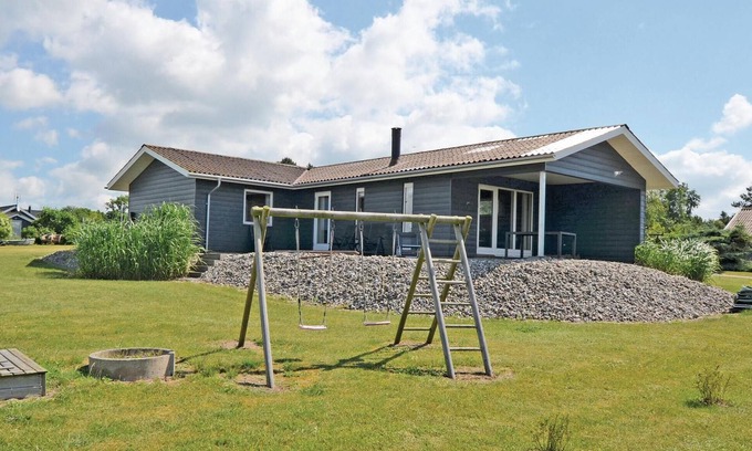 Faldsled House | Awesome home in Millinge with WiFi