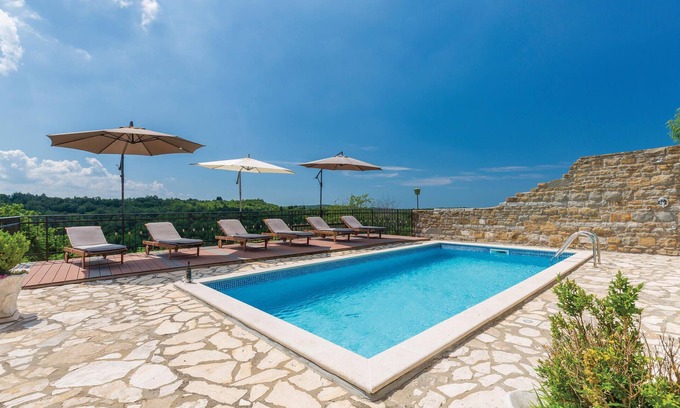 Momjan House | Awesome home in Momjan