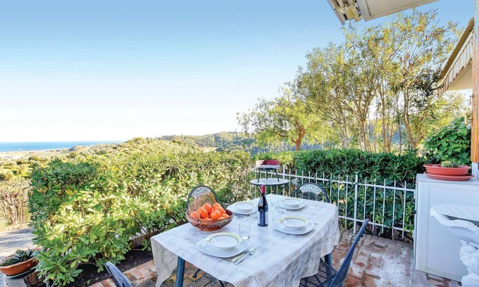 Petrizzi House | Awesome home in Petrizzi with WiFi