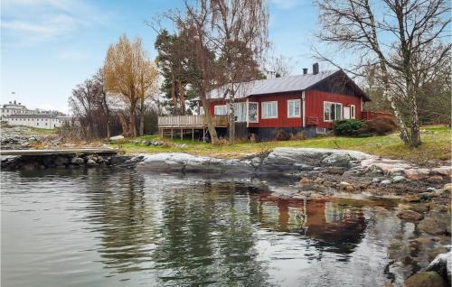 Mauritsberg House | Awesome Home In Vikbolandet With Sauna