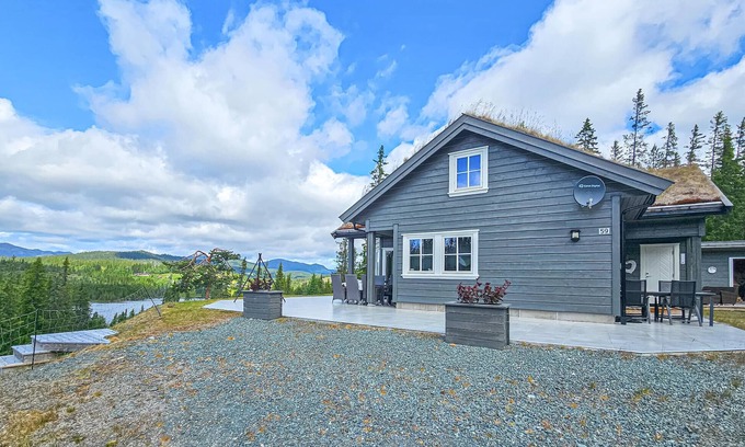 Vinje House | Awesome home in Vinje with sauna
