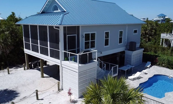 North Captiva House | AWESOME POOL HOME SPRAWLING OUTDR ENTERTAINING/STEPS2 OCEAN/2CARTS/CLUB & TENNIS