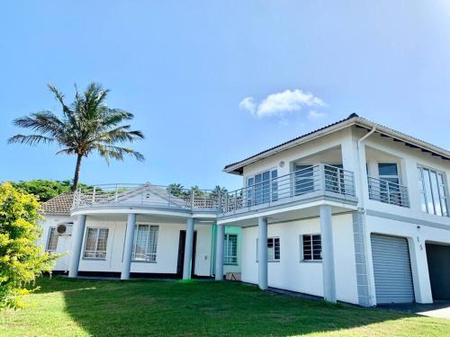 La Mercy House | Awesome Sea views! House near Zimbali