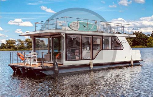 Havelsee Boat Rental | Awesome Ship In Neuruppin With Kitchen