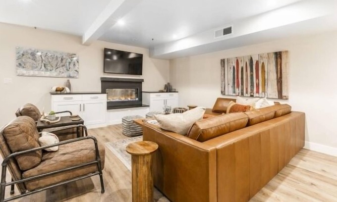 North Park City Condo | Awesome Ski In Ski out from The Lodge