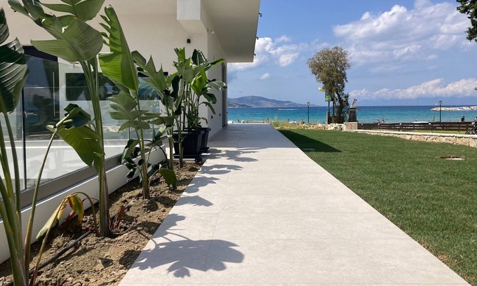 Alikanas Apartment | Ayïa suites - Beachfront apartment rentals
