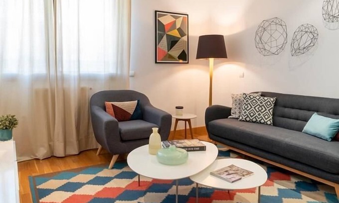 Goya Apartment | Ayala Apartment with parking