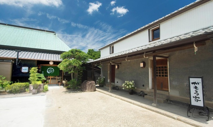 Sakaide Hotel | Ayaori Twostory room with revolving ninja door nonsmoking/Sakaide Kagawa