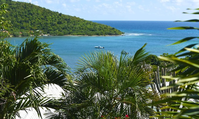 Point Rendezvous Cottage | Ayiti Cottage – A Peaceful Island Retreat with Stunning Bay Views