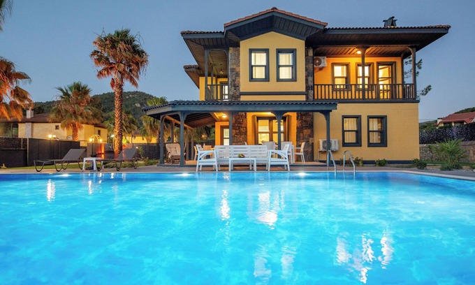 Camlikoy Villa | Ayse Villa Camli Daily Weekly Rentals
