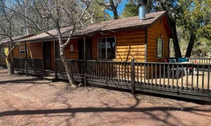 Pinetop-Lakeside Cabin | AZ Lakefront Paradise with Fireplace- Aspens Cabin