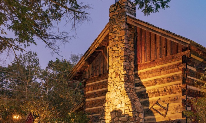 Blowing Rock Cabin | Azalea Cabin on Main St Blowing Rock