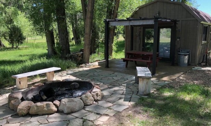 Panguitch Apartment | Azevedo Ranch - Cowboy Cabin