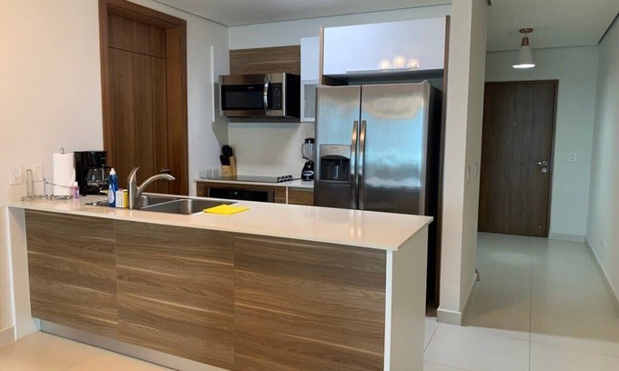 Costa del Este Apartment | Azteca Cafe I Morden 1 Bed Apt in Costa del Este
