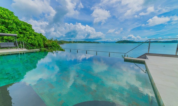 Pa Klok Villa | Azure Beachfront Villa Phuket
