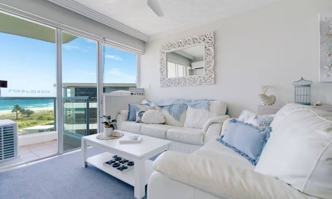 Palm Beach Apartment | Azure Beachfront Bliss 1 Brm Apartment