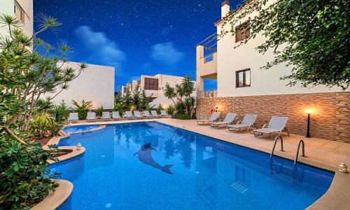 Skaleta Villa | Azure Horizon Villa Heated Pool Beach at 550 m