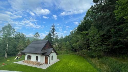 Ujsoy House | Bórówka