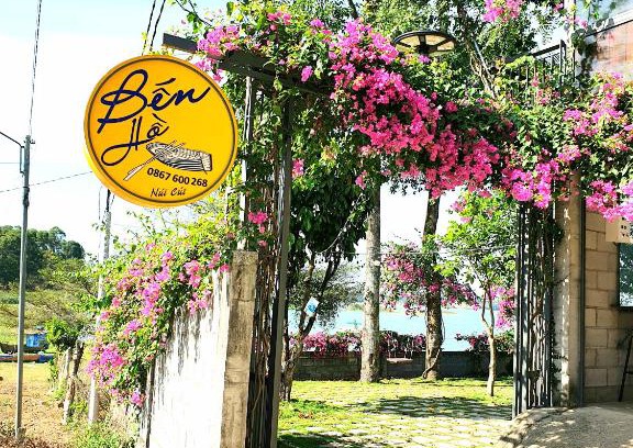 Thong Nhat House | Bến Hồ Homestay