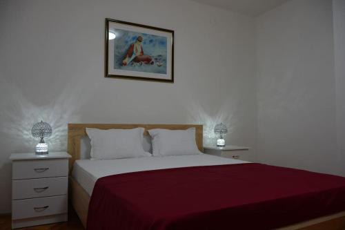 Virpazar Apartment | B&B Ana