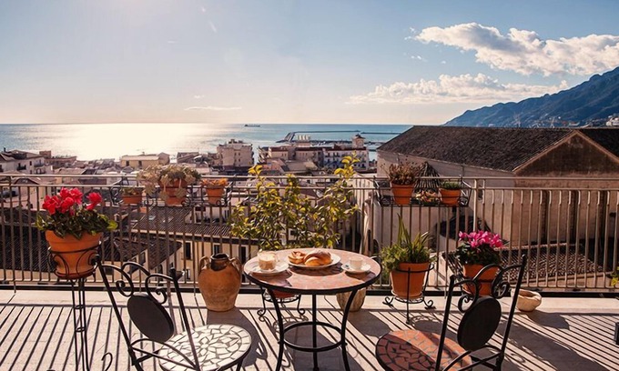 Historical Downtown Salerno Bed & Breakfast | B&b Armonia