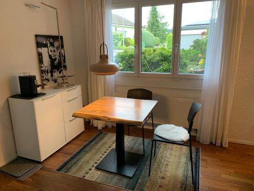Brugg Bed & Breakfast | B&B Biel-Brügg
