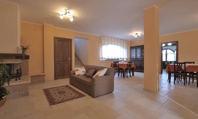 Scurcola Marsicana Bed & Breakfast | B & B Casale Frezzini