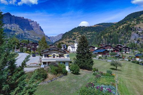 Inden Bed & Breakfast | B&B Chalet Rustica Inden, Leukerbad