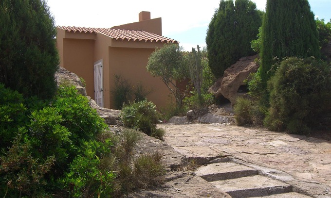 Portoscuso Bed & Breakfast | B&B Domus Oriens - independent studio apartment in villa