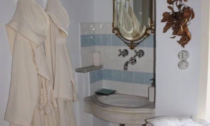 Pontremoli Bed & Breakfast | B & B Eremo Gioioso - Olive Room