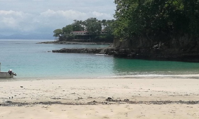 Contadora Island Bed & Breakfast | B&B Gerald's