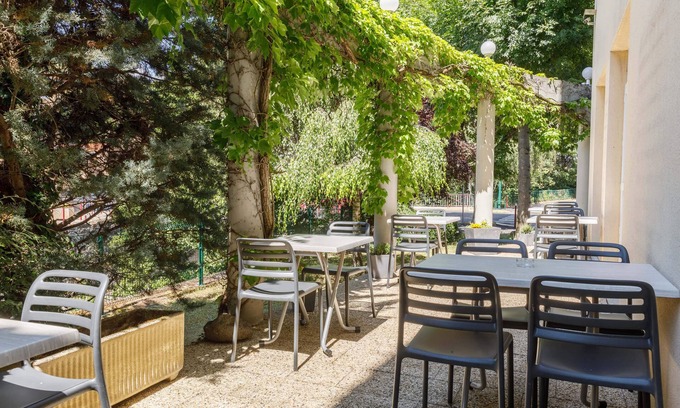 Vals-pres-le-Puy Hotel | B&B HOTEL Le Puy-en-Velay