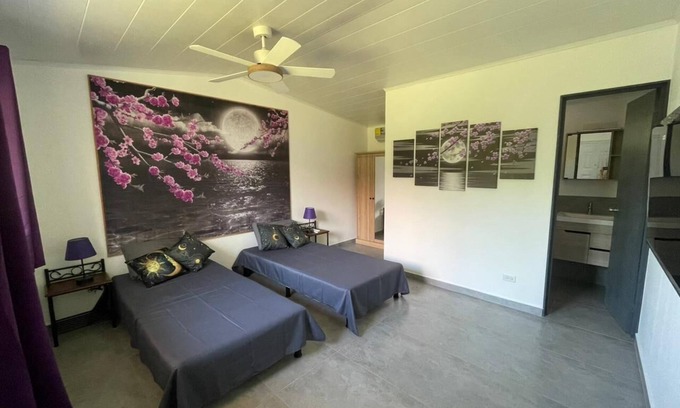 Costa Esmeralda Bed & Breakfast | B&B in welcoming San Carlos, near the beach, with pool, AC, WiFi