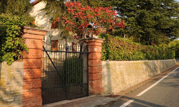 Alba Bed & Breakfast | B&B Luna di Langa