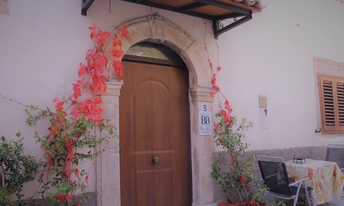 Pacentro House | B&B Medieval Village