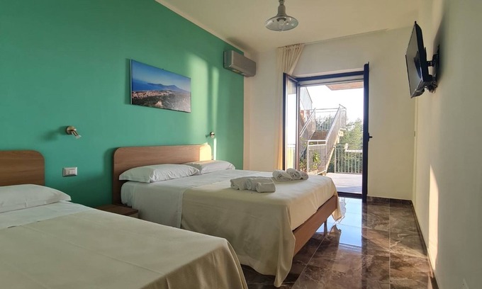 Ascea House | B&B Miramare in Ascea, cozy property 5 minutes from the sea