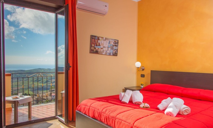 Agrigento House | B&B MonteMare-3rd floor apartment for 16 people