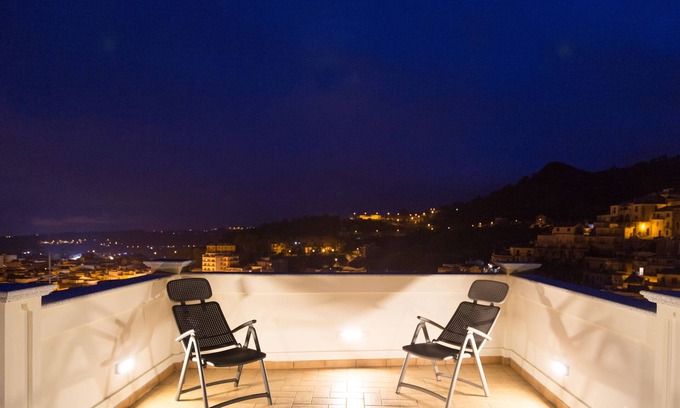 Gioiosa Ionica Bed & Breakfast | B&B Palazzo Mantegna