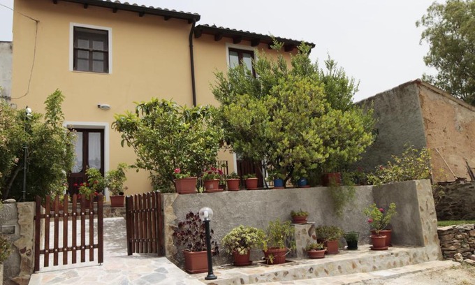 Santadi Bed & Breakfast | B&B S'ARROSA ANTIGA