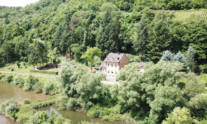 Punderich Bed & Breakfast | B&B Villa Altero