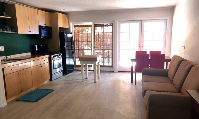Mesa Verde Apartment | B- Costa Mesa Newport Huntington Beach EVERYTHING