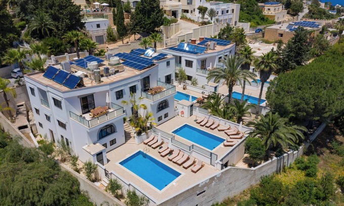 Santa Maria Estate Villa | B Holiday Villas Mellieha