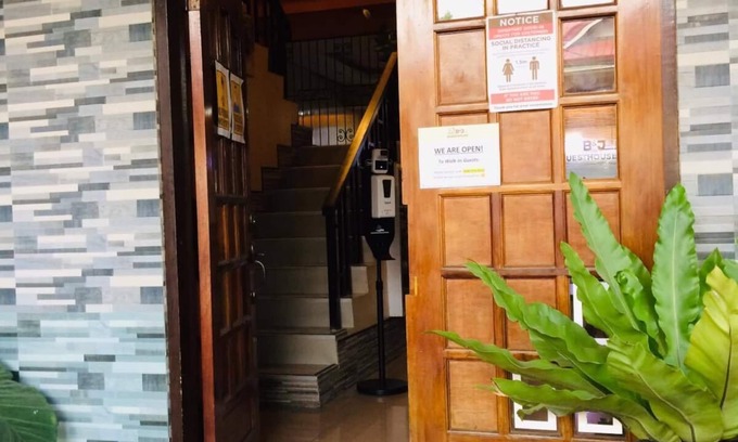 Tagbilaran House | B&J Guesthouse and Functions Inc