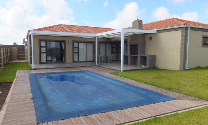 Port Elizabeth Villa | B.R.O.Homes and Villas