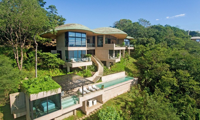 Pacuare Reserve House | B06 - Stunning 4-Bedroom Hillside Retreat - Beach Club Access included.