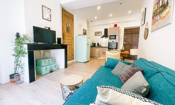 Secteur 2 Apartment | #B1 | Chez Giuseppe 🍷 City center, pedestrian streets